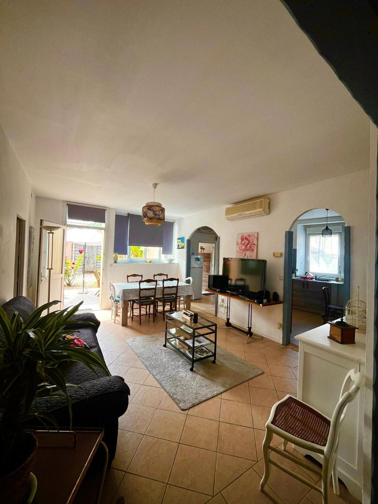 Villecomtal-Sur-Arros Meuble 3 Etoiles Dans Un Petit Village Du Gers מראה חיצוני תמונה